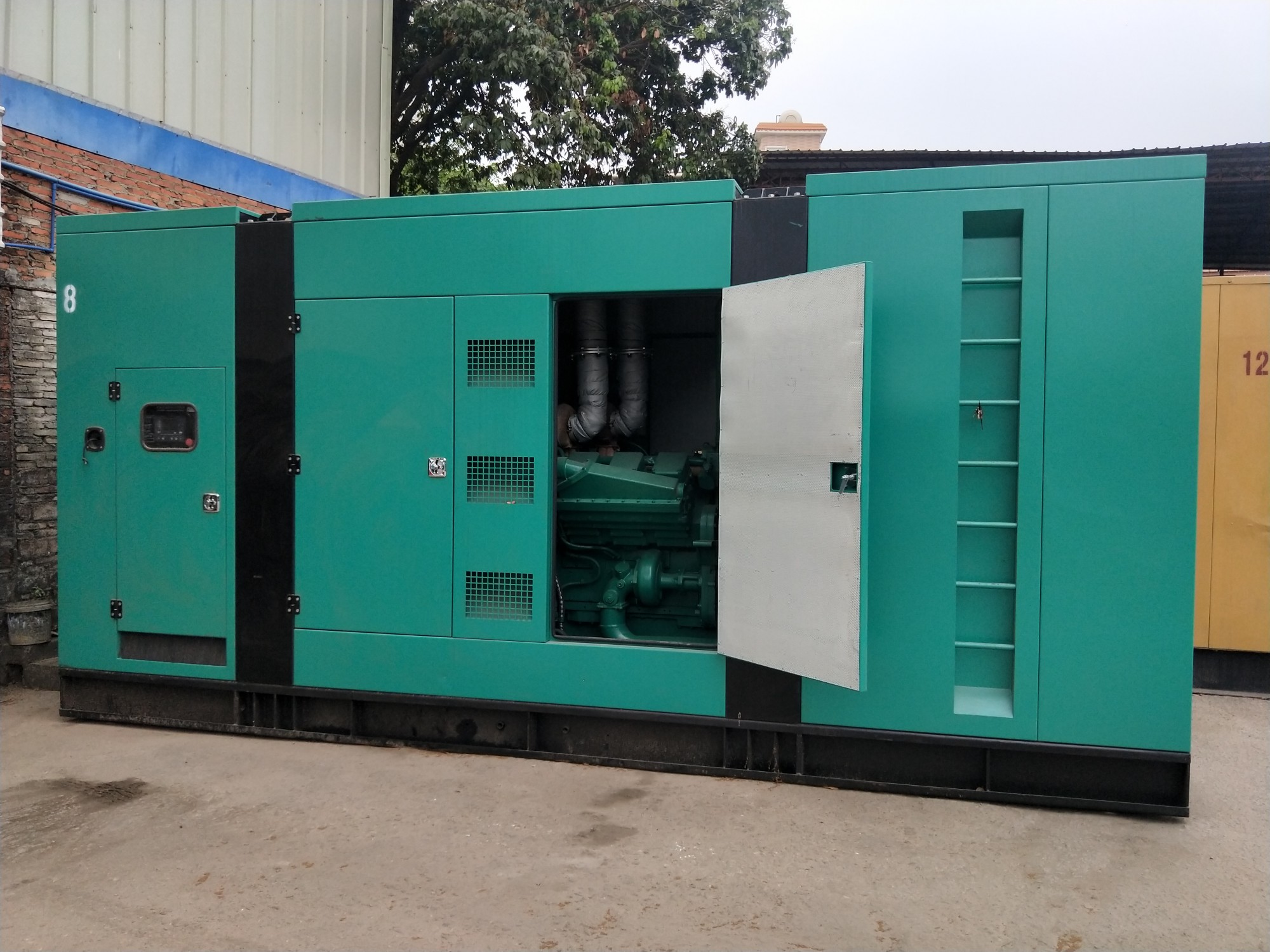          康明斯發(fā)電機(jī)出租